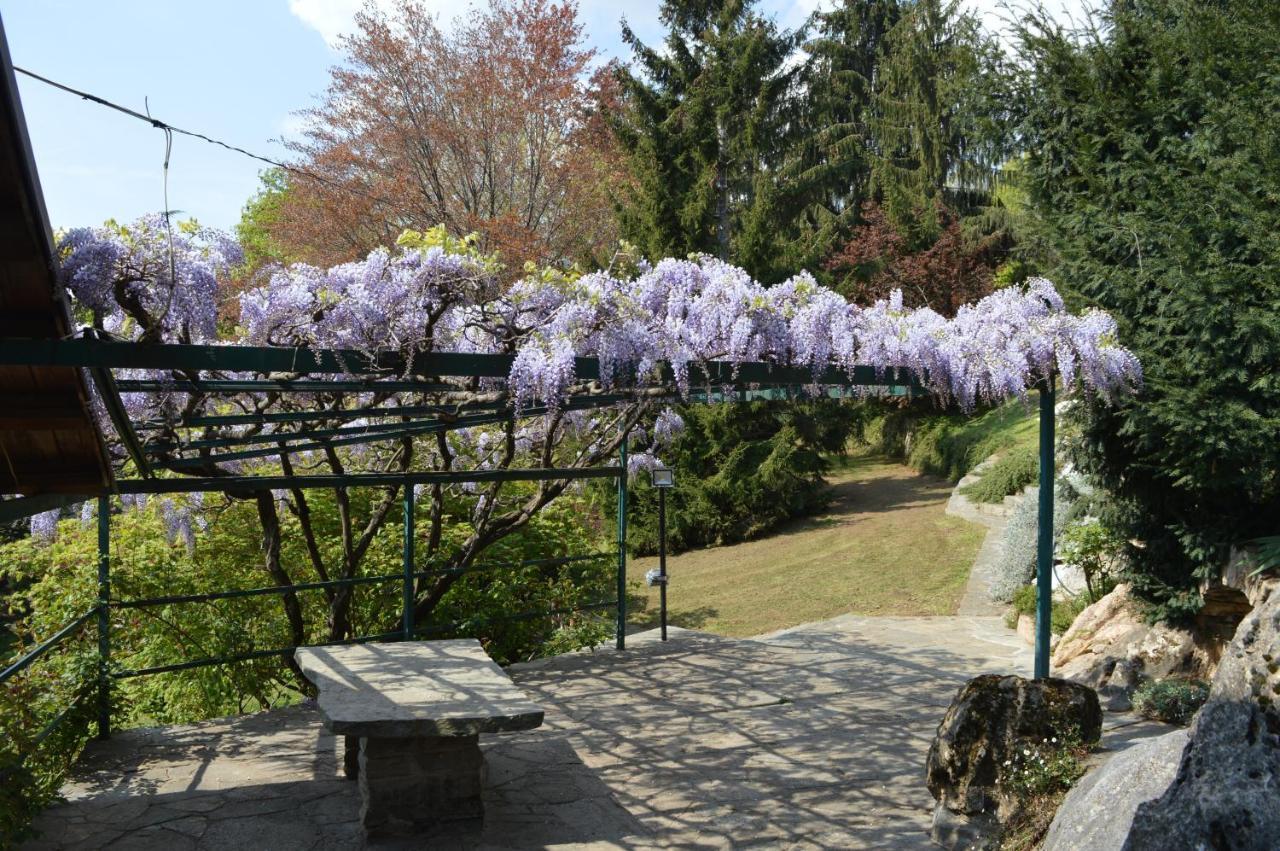 L'Uovo E La Faina Bed & Breakfast Busca Exterior foto